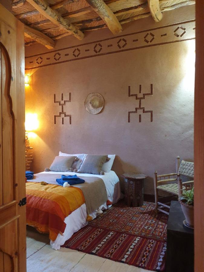 Maison D'Hotes Izza Kelaat-M'Gouna Экстерьер фото