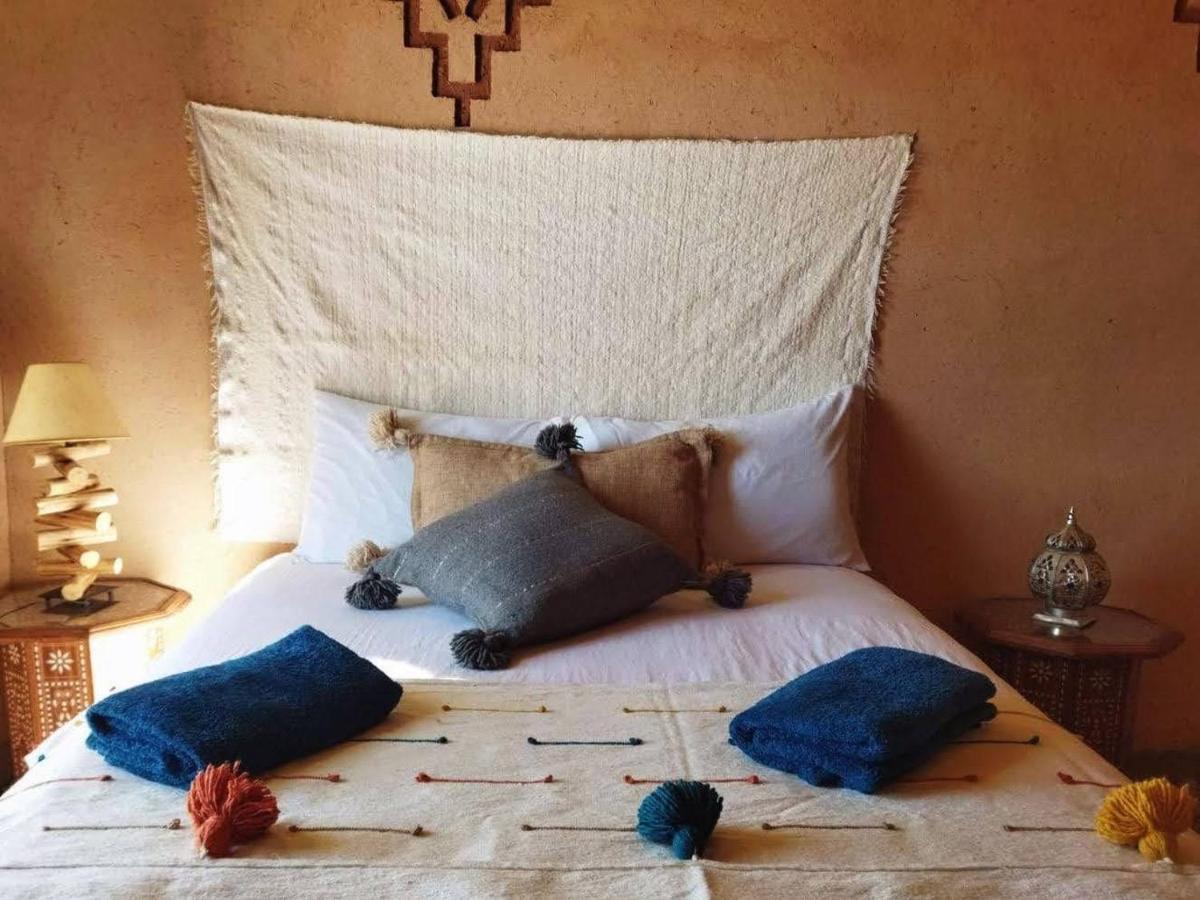 Maison D'Hotes Izza Kelaat-M'Gouna Экстерьер фото