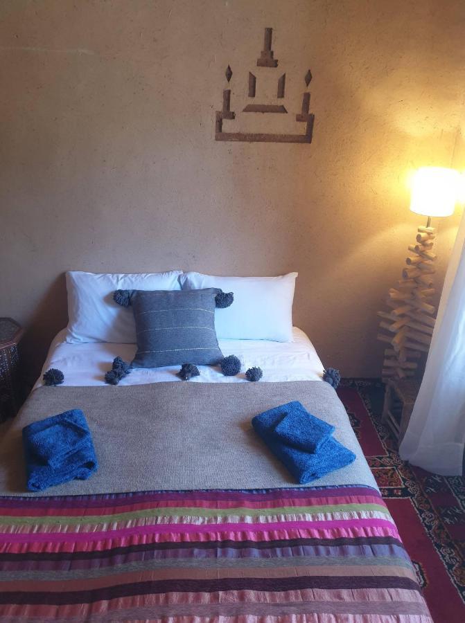 Maison D'Hotes Izza Kelaat-M'Gouna Экстерьер фото