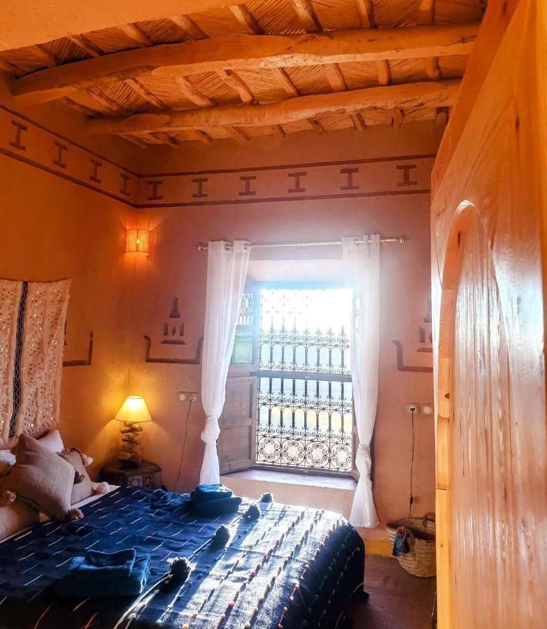Maison D'Hotes Izza Kelaat-M'Gouna Экстерьер фото