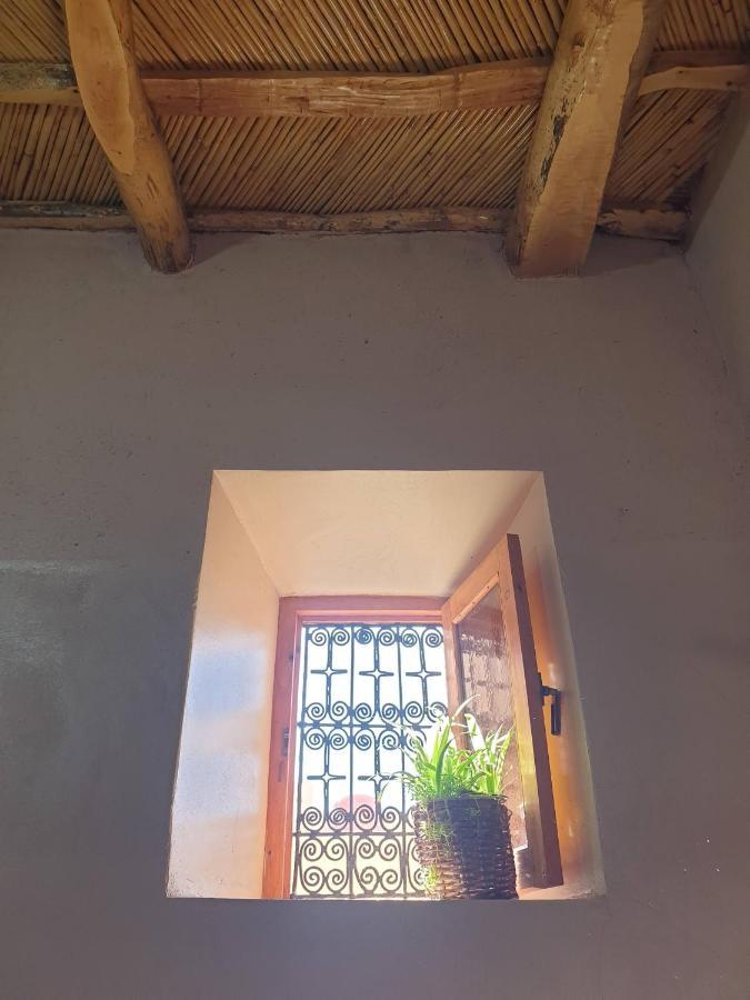 Maison D'Hotes Izza Kelaat-M'Gouna Экстерьер фото