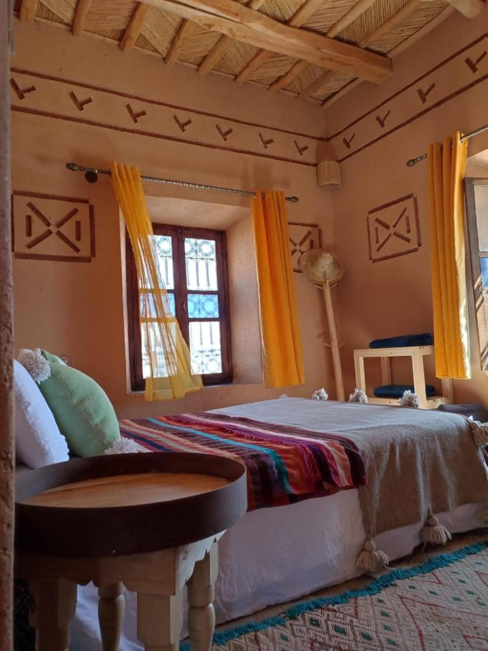 Maison D'Hotes Izza Kelaat-M'Gouna Экстерьер фото
