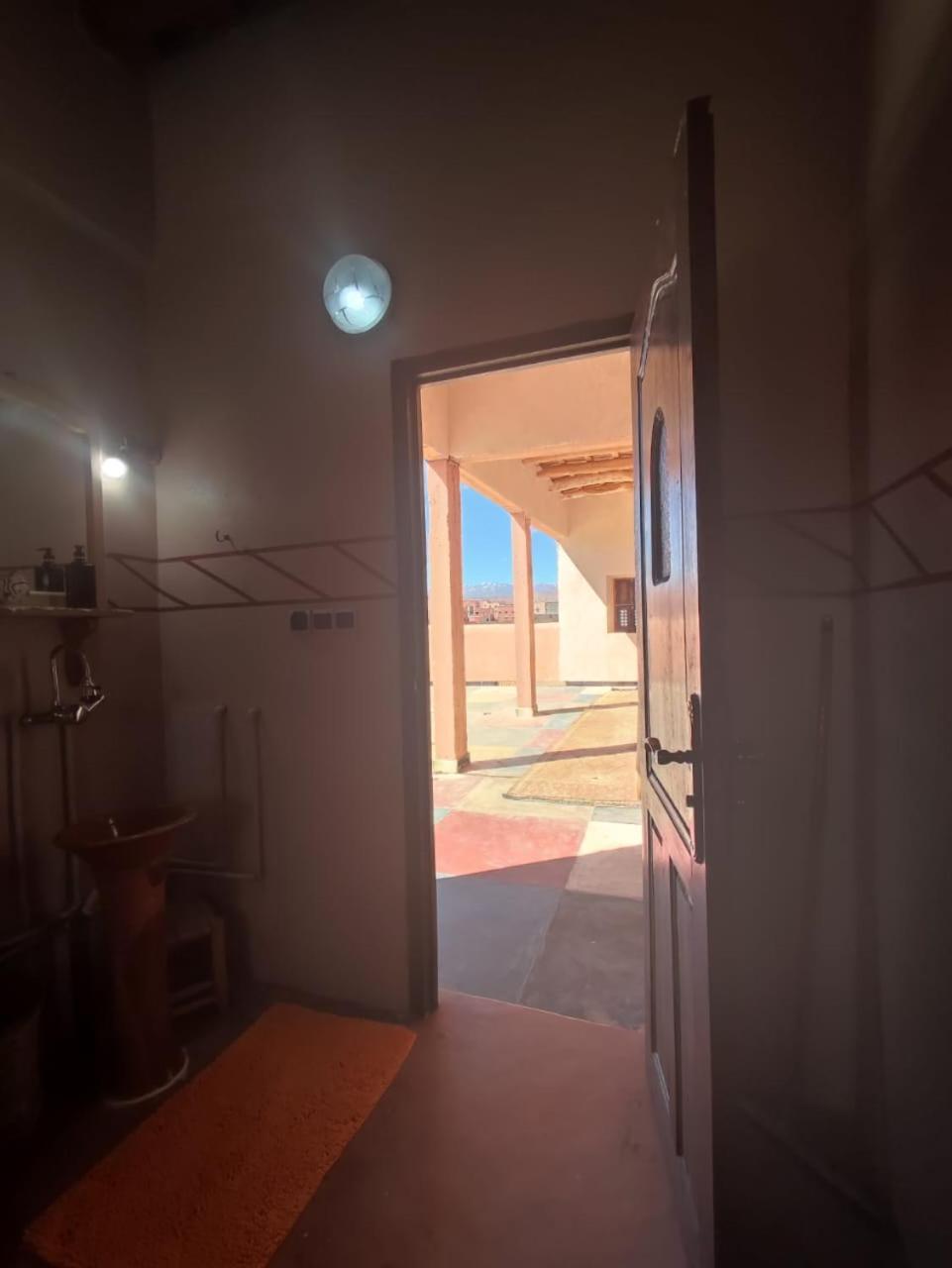 Maison D'Hotes Izza Kelaat-M'Gouna Экстерьер фото