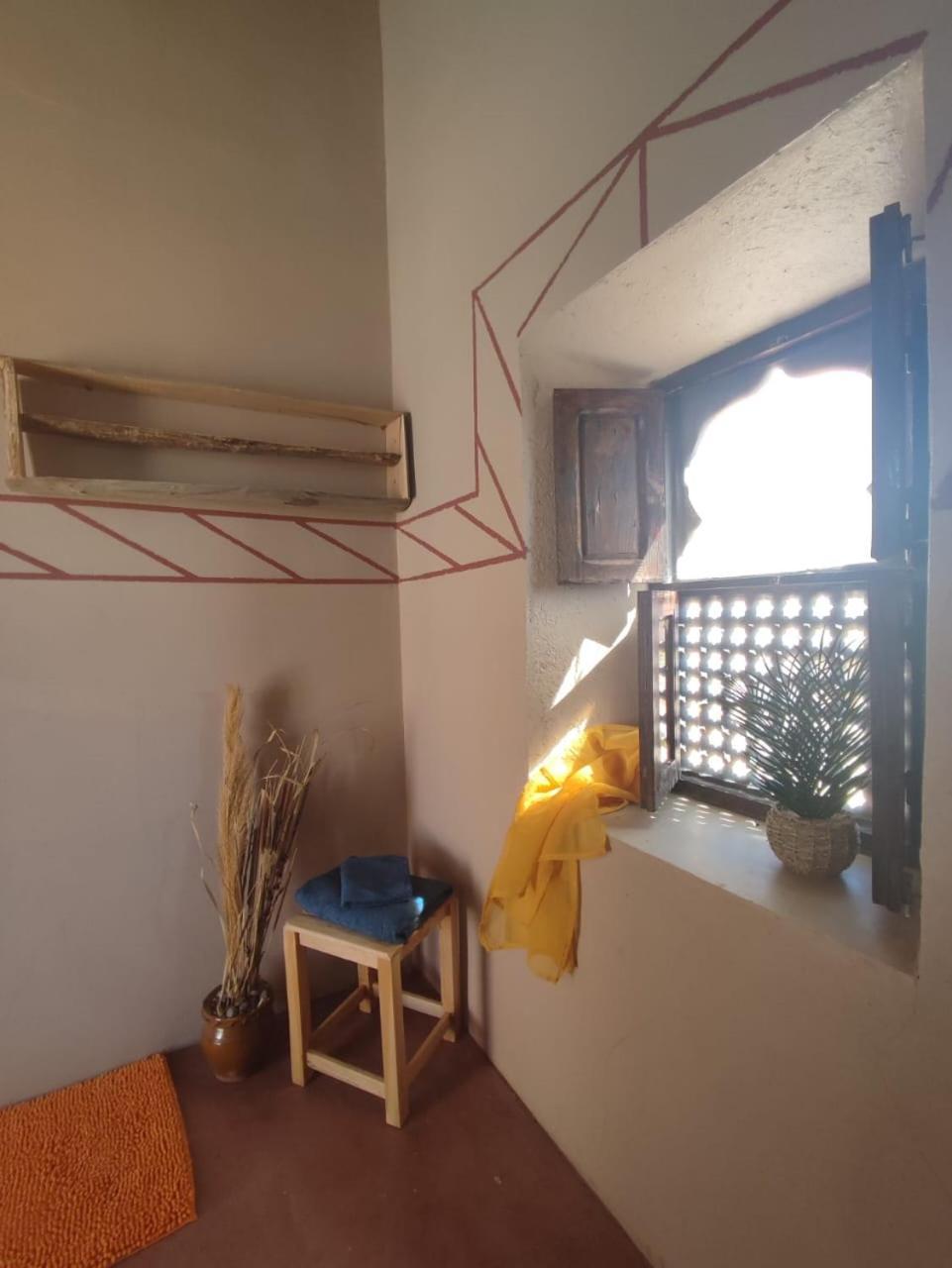 Maison D'Hotes Izza Kelaat-M'Gouna Экстерьер фото