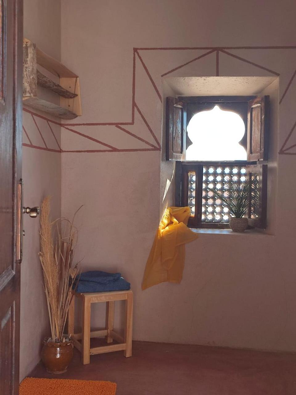 Maison D'Hotes Izza Kelaat-M'Gouna Экстерьер фото
