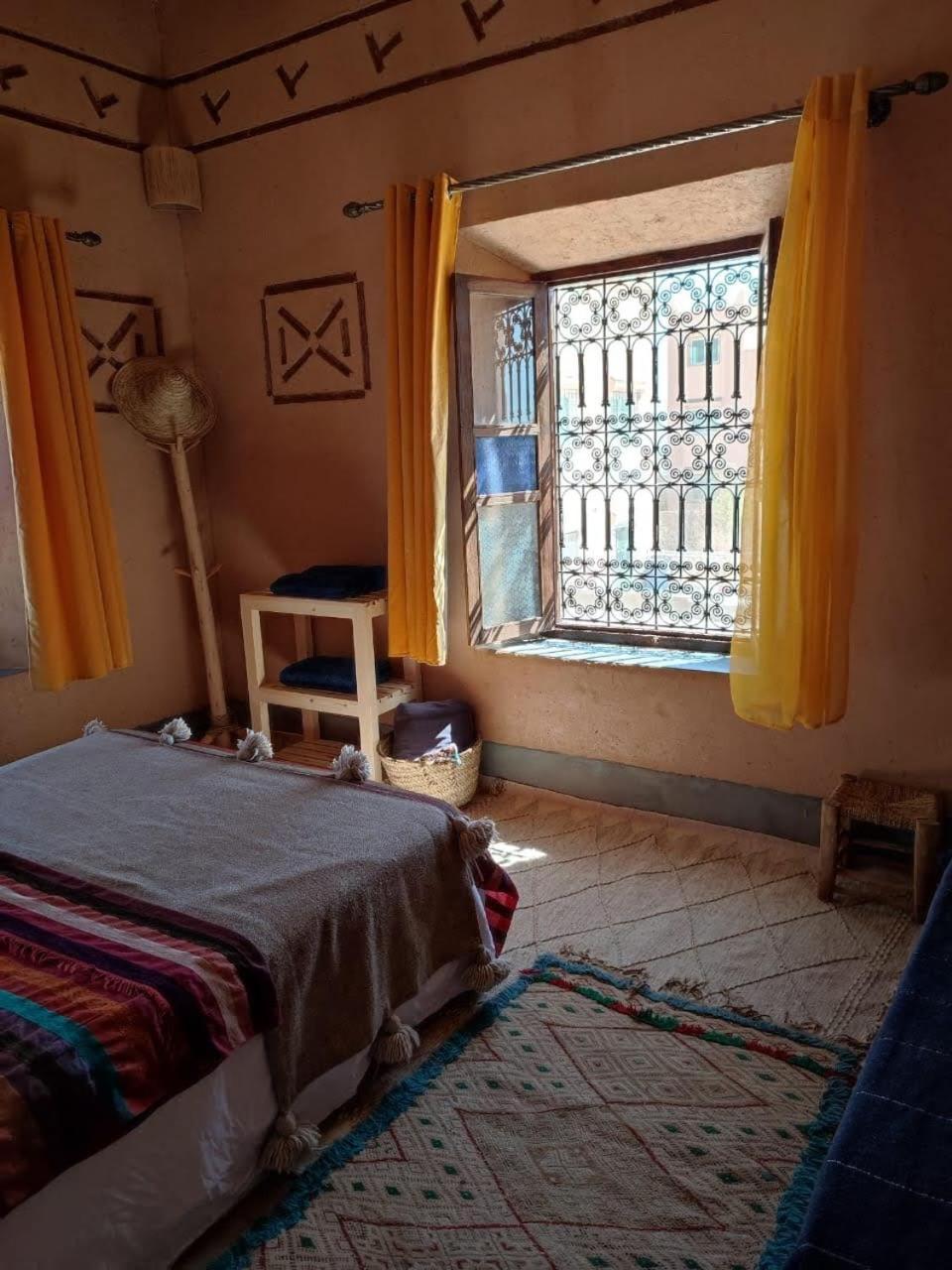 Maison D'Hotes Izza Kelaat-M'Gouna Экстерьер фото