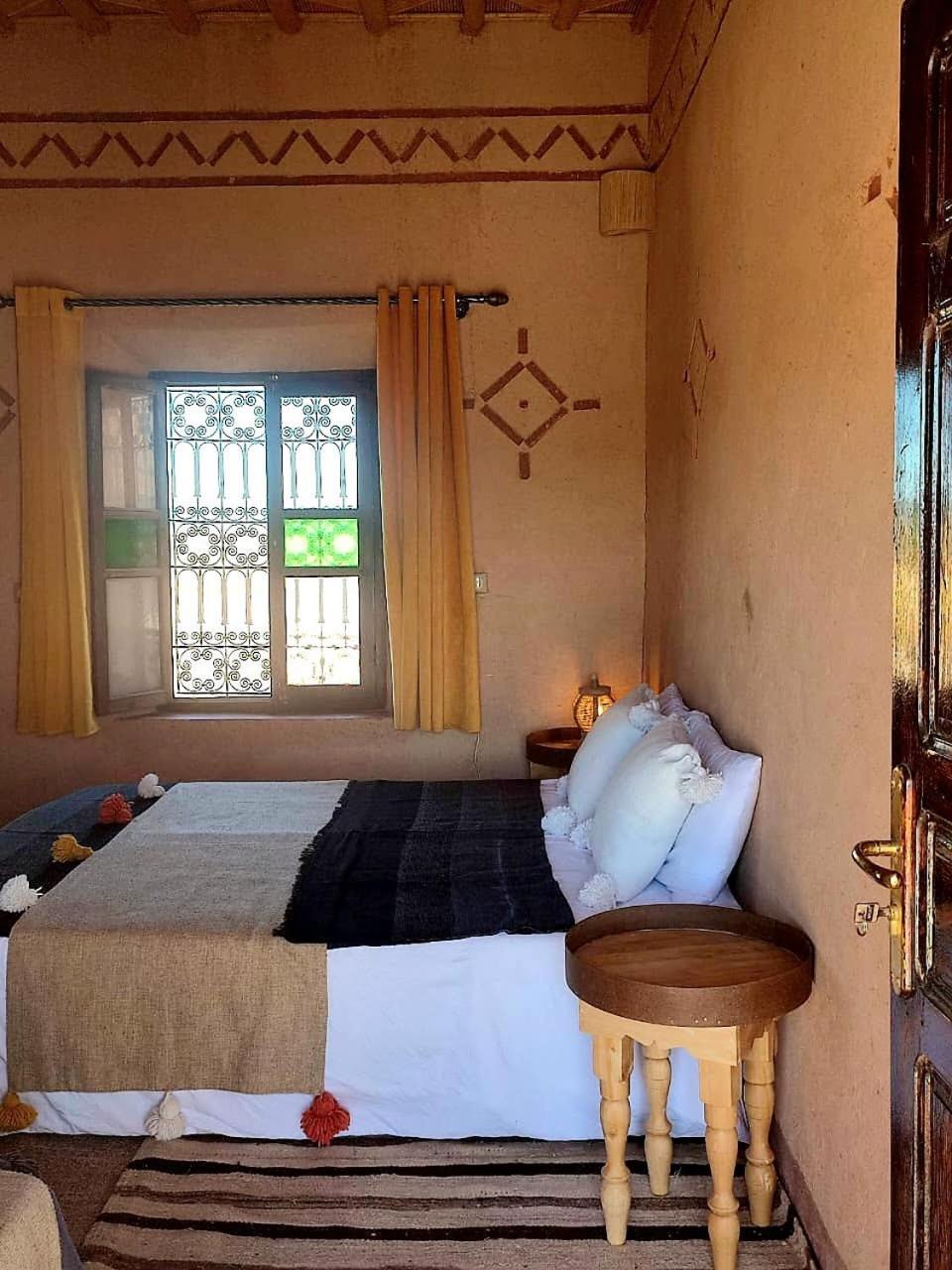 Maison D'Hotes Izza Kelaat-M'Gouna Экстерьер фото