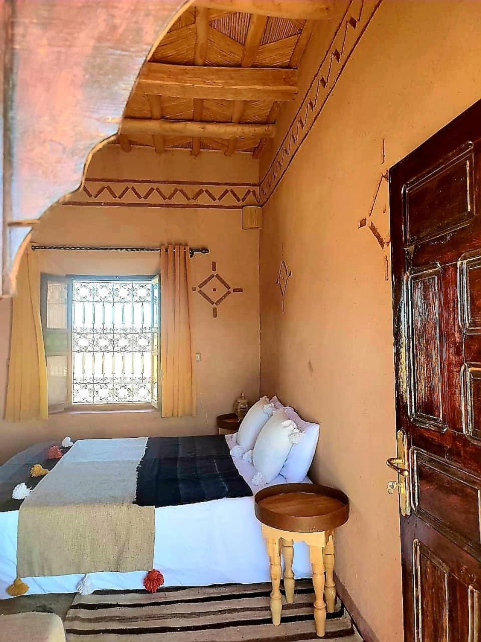 Maison D'Hotes Izza Kelaat-M'Gouna Экстерьер фото