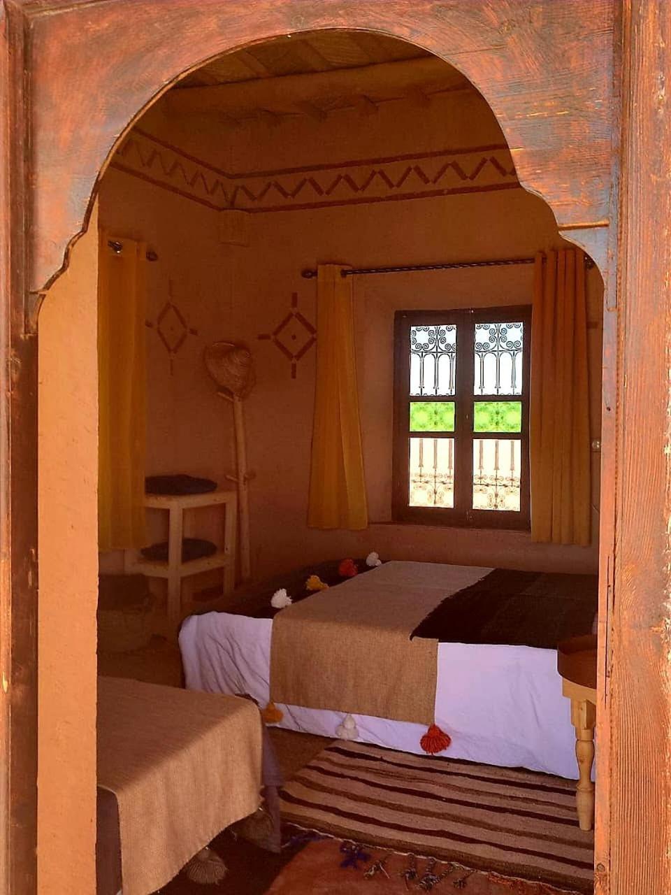 Maison D'Hotes Izza Kelaat-M'Gouna Экстерьер фото