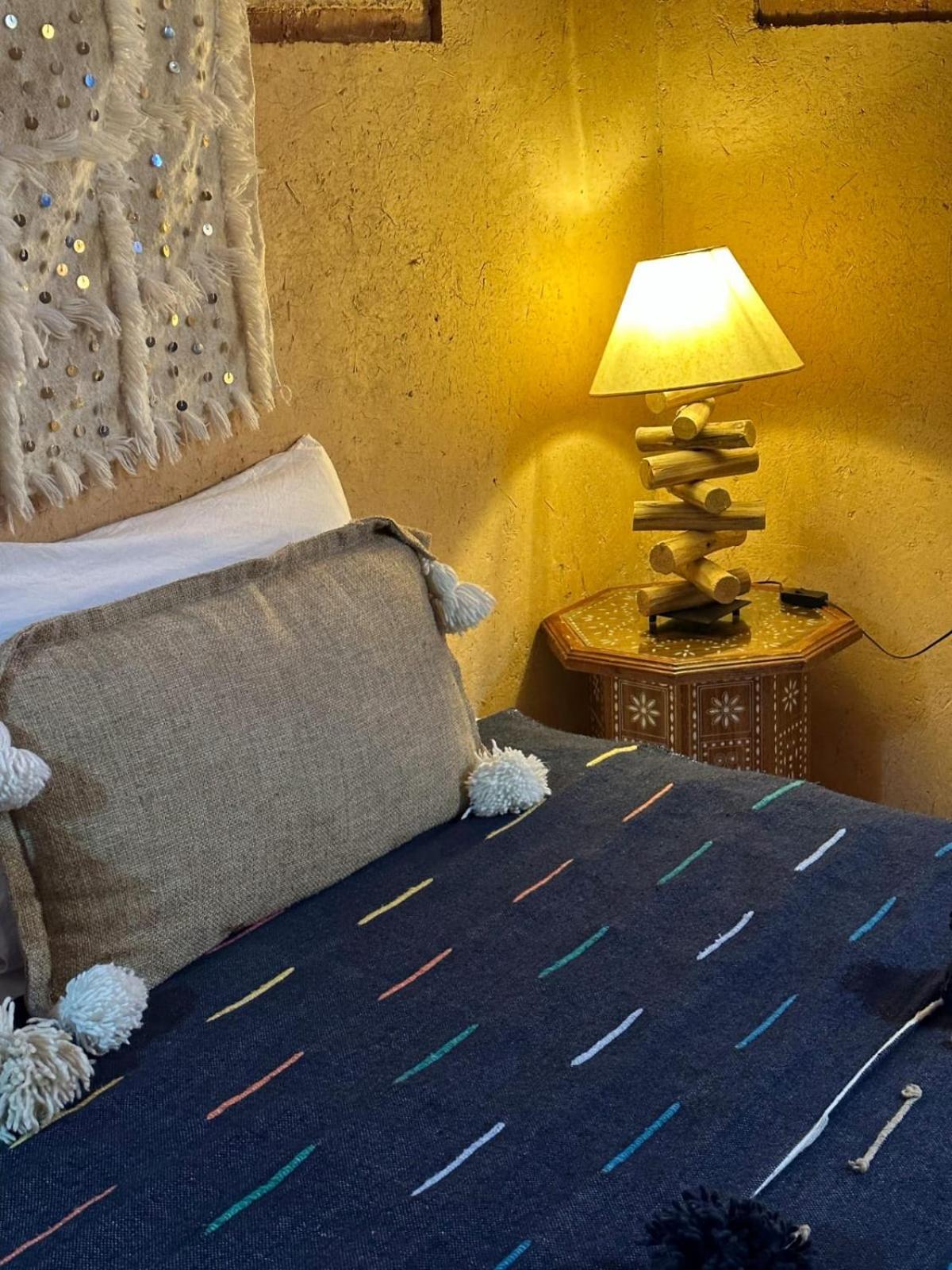 Maison D'Hotes Izza Kelaat-M'Gouna Экстерьер фото